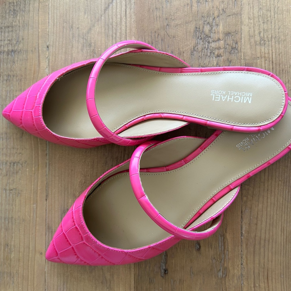 Michael Kors Pink Slides